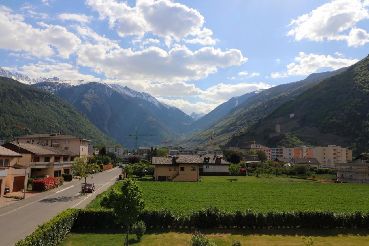 Nice Apartment Ideally Located In Martigny Екстер'єр фото