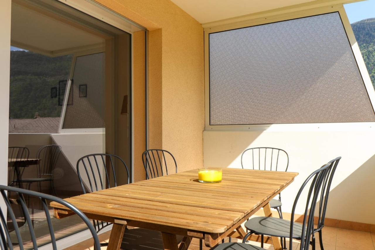 Nice Apartment Ideally Located In Martigny Екстер'єр фото
