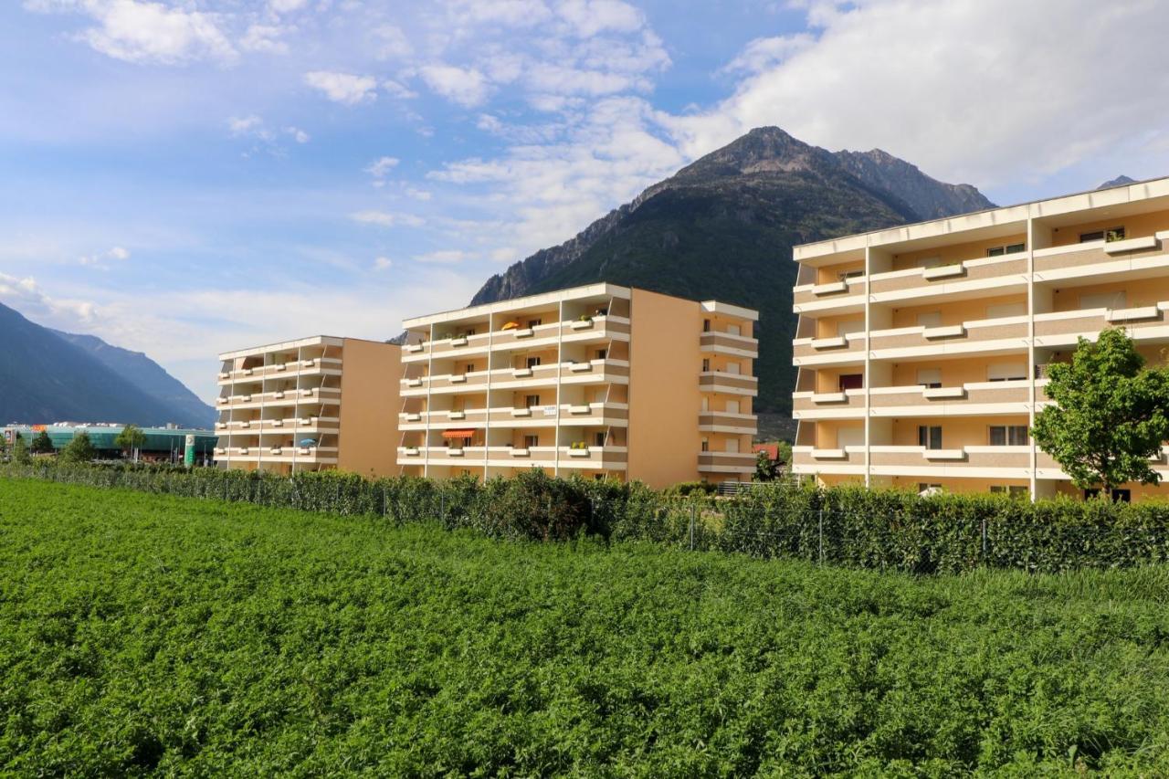 Nice Apartment Ideally Located In Martigny Екстер'єр фото